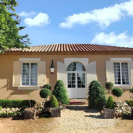 Maison Accueillante A Arles - Jardin, Parking Prive エクステリア 写真